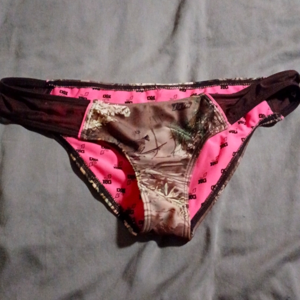 Realtree bathing suit bottoms